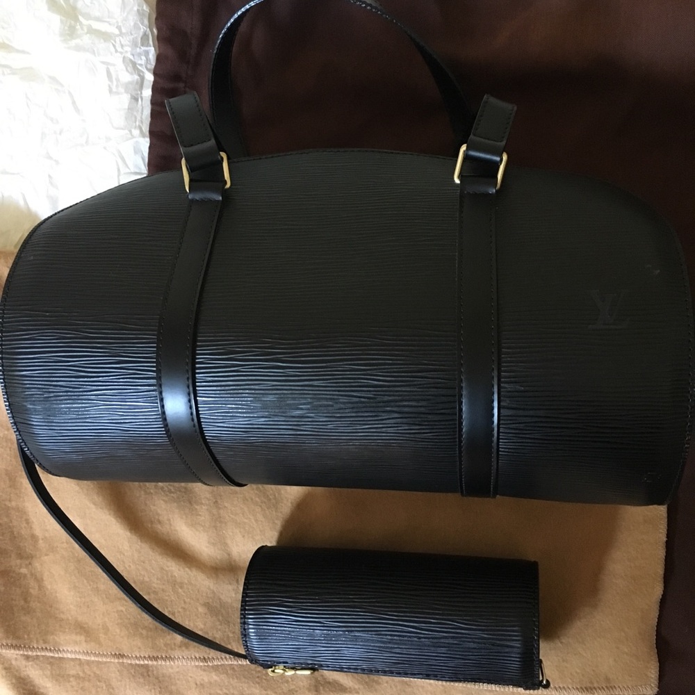 Louis Vuitton Authentic Epi Leather Soufflot Bag